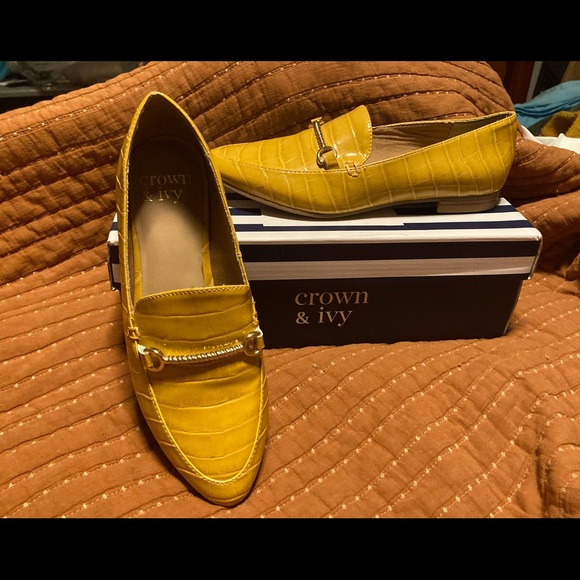 Crown and Ivy Sienna Loafers - Picture 5 of 5